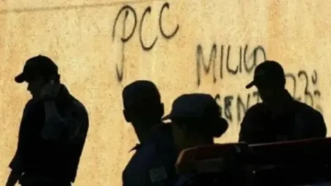 CCJ da Alerj aprova classificar PCC e CV como terroristas.