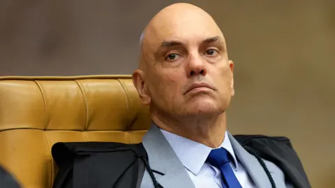 Moraes adota silêncio, mas prepara estratégia de negar conversas com Vorcaro e ‘cambalear atirando’