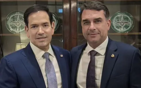 &quot;Flávio já está seguro nos EUA&quot;, diz aliado de Trump